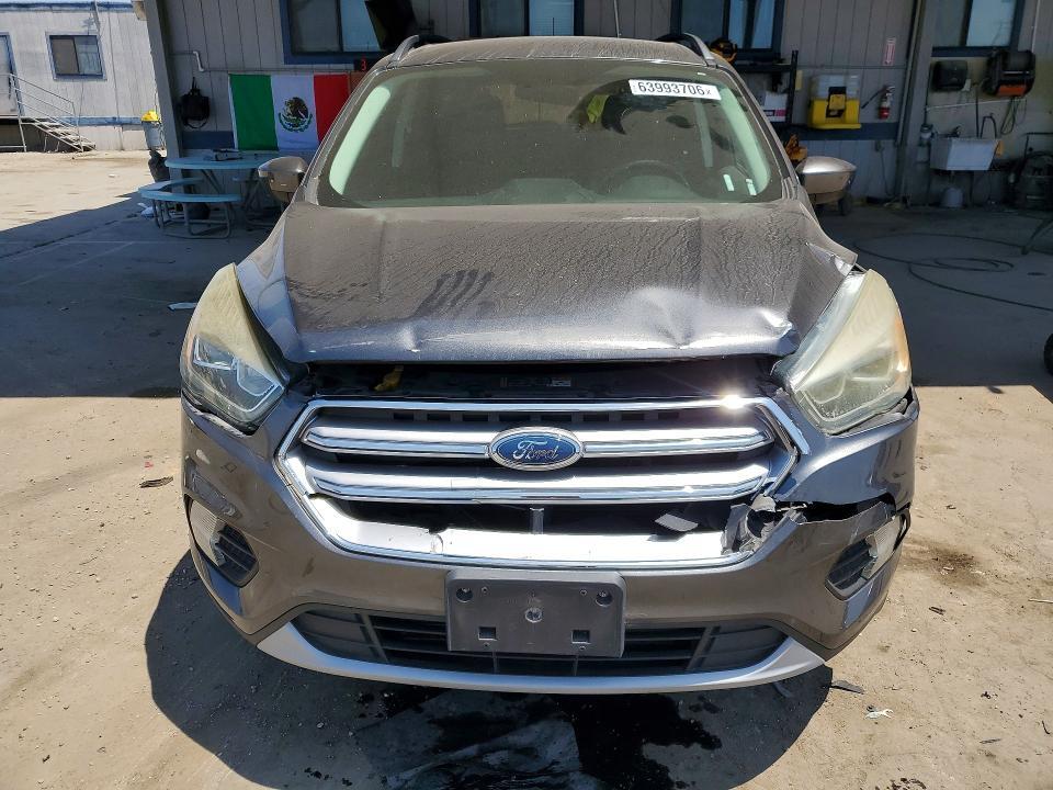 1FMCU0GD5HUC88043 2017 FORD ESCAPE photo no. 5