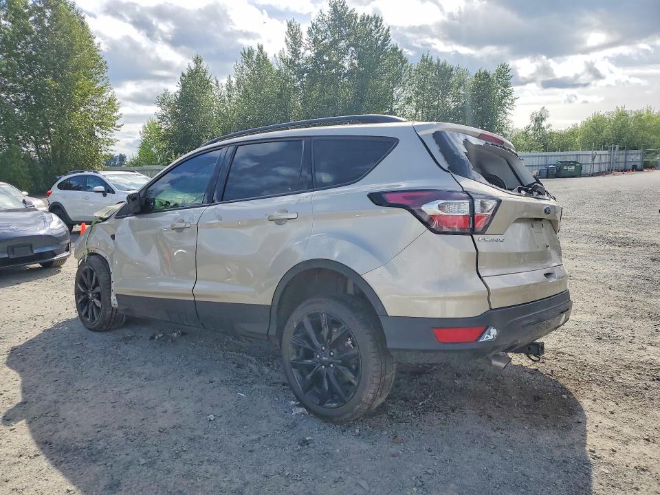2017 FORD ESCAPE SE — Фото 2 из 13