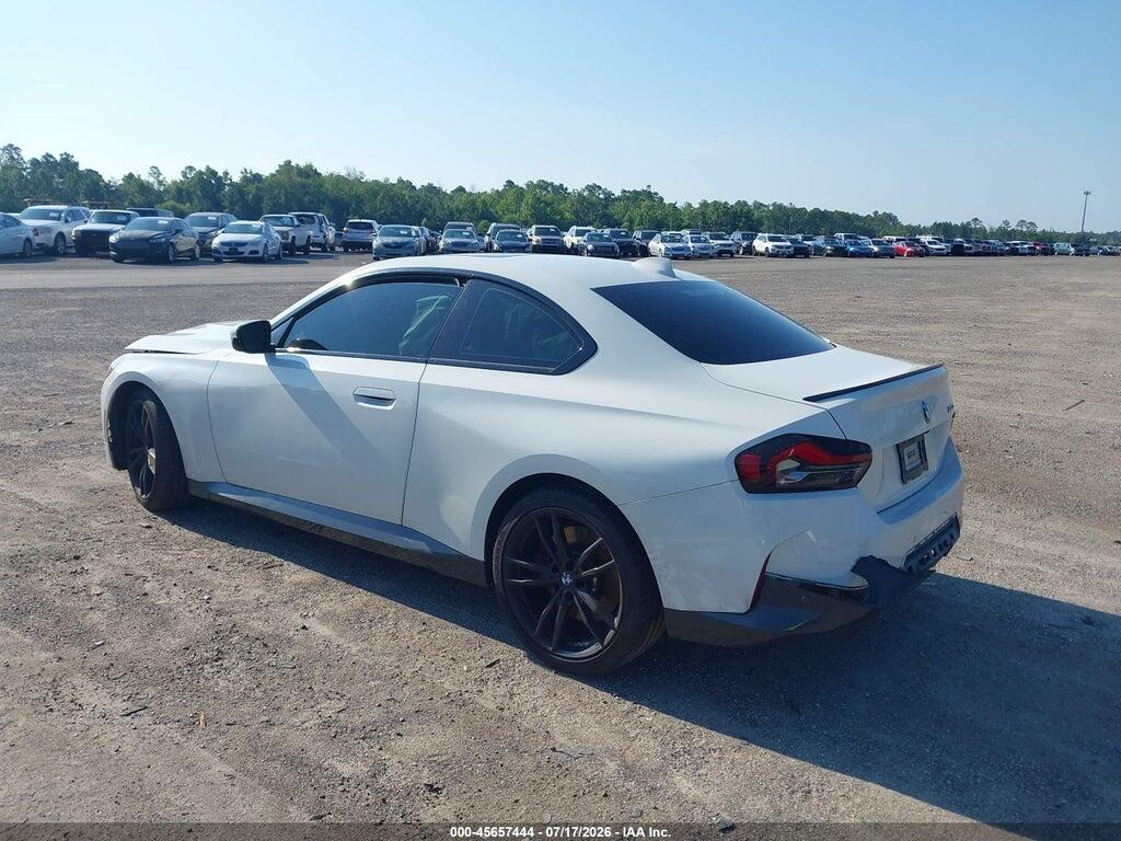 3MW23CM08N8C68056 2022 BMW 230 photo no. 3