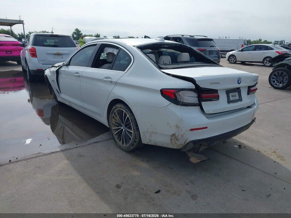 WBA13AG0XNCK61730 2022 BMW 530E photo no. 3