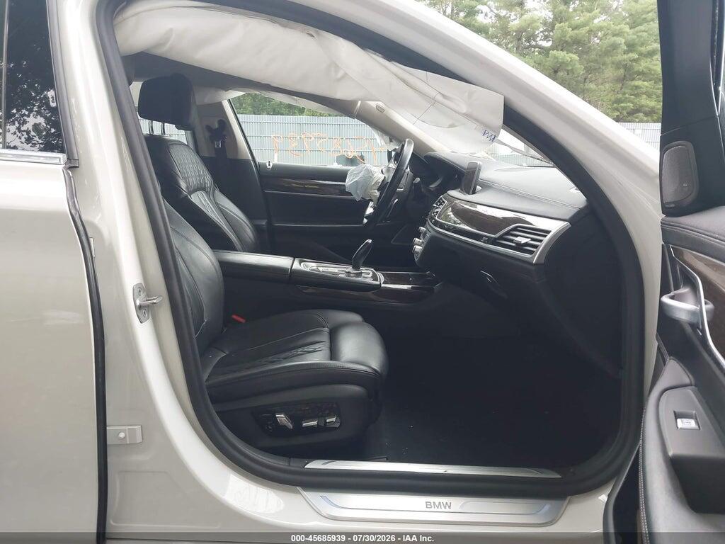 WBA7T4C04NCH07889 2022 BMW 740 photo no. 5