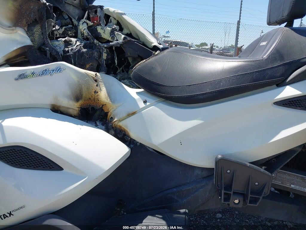 2BXNCBC16DX003808 2013 CAN-AM SPYDER ROADSTER photo no. 9