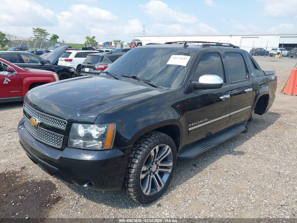 3GNTKGE75DG102621 2013 CHEVROLET AVALANCHE photo no. 2