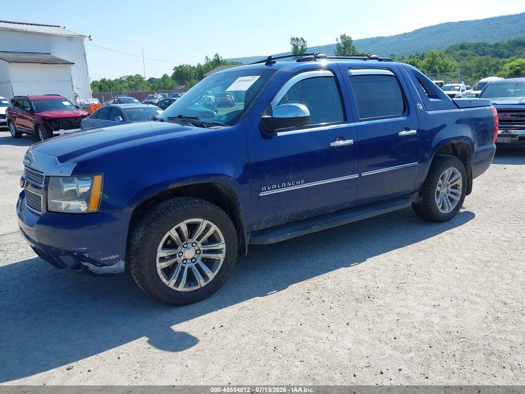 3GNTKGE79DG195465 2013 CHEVROLET AVALANCHE photo no. 2