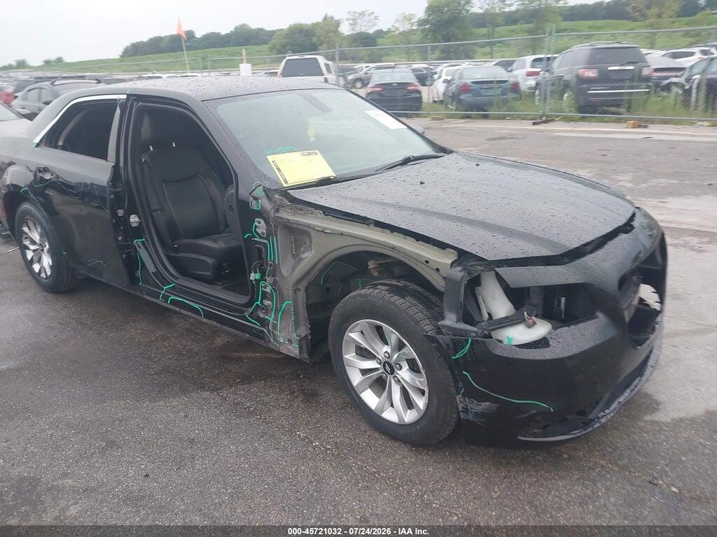 2C3CCAAG5JH320583 2018 CHRYSLER 300 photo no. 1