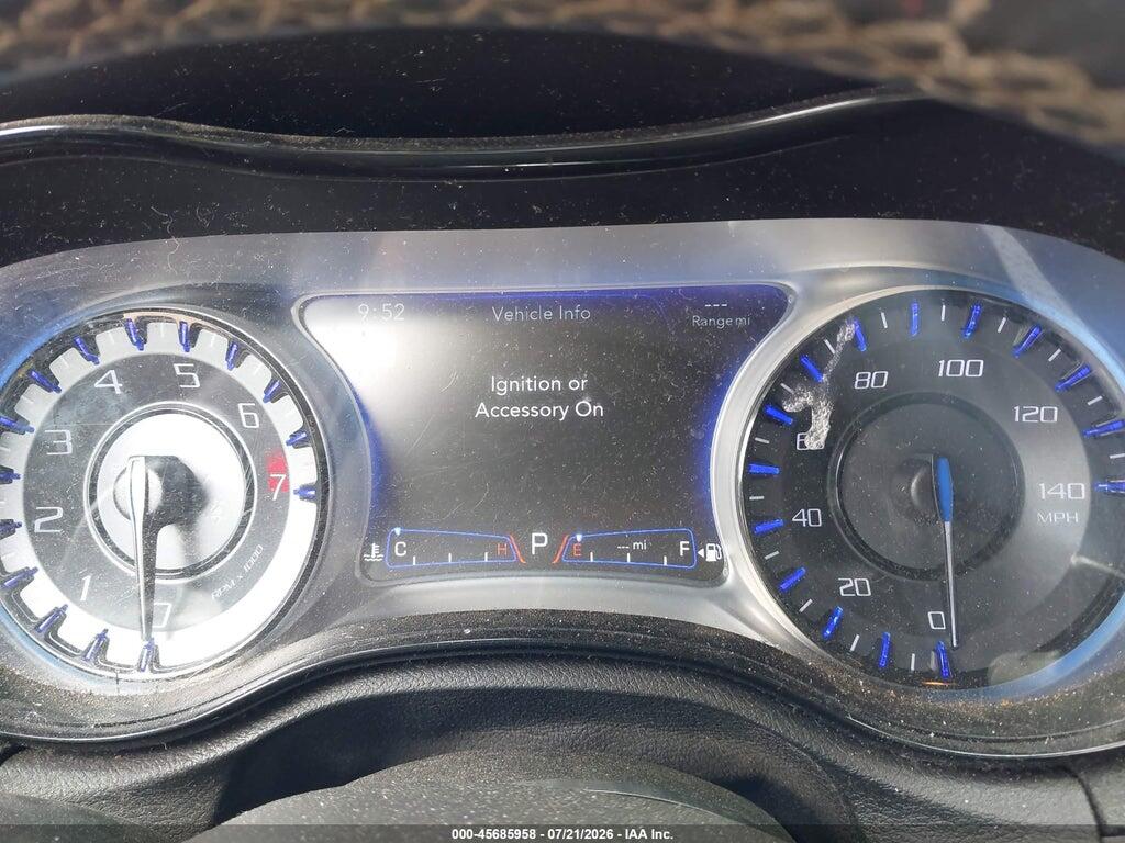 2C3CCABG1JH214291 2018 CHRYSLER 300 photo no. 7