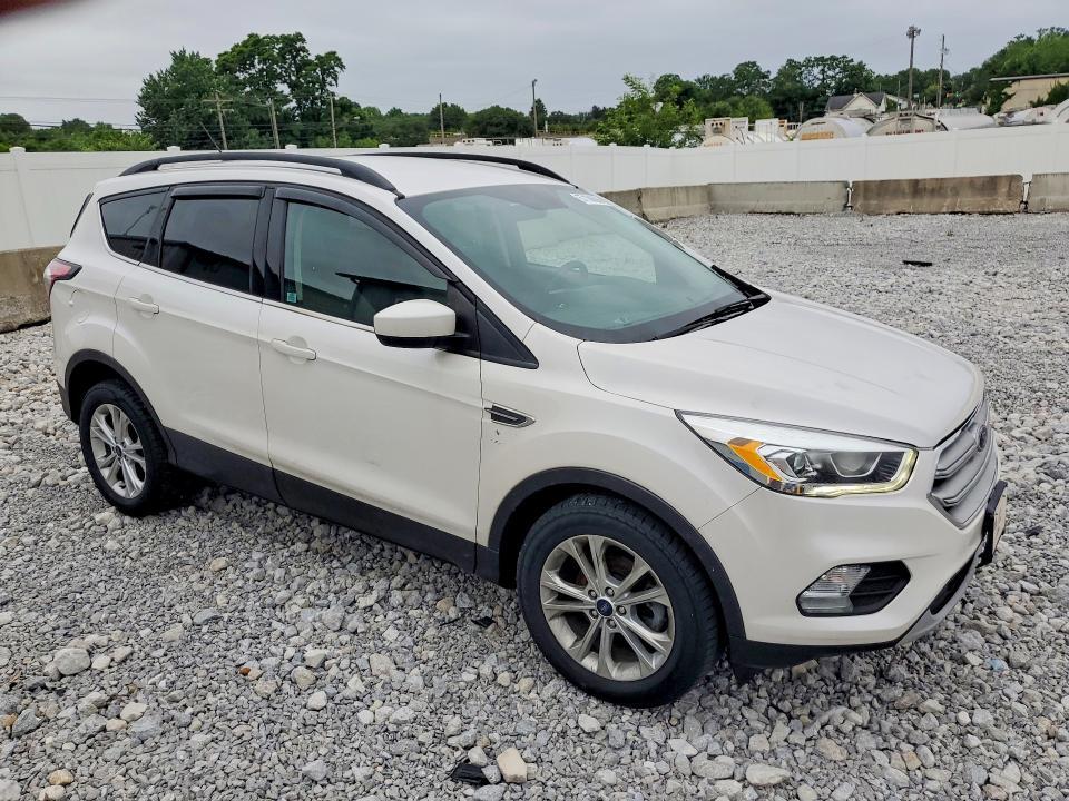 2017 FORD ESCAPE SE — Фото 4 из 13