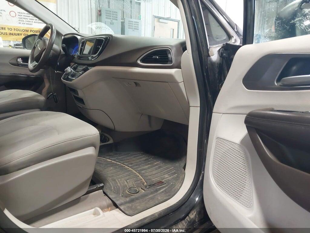 2C4RC1DG2JR148704 2018 CHRYSLER PACIFICA photo no. 5