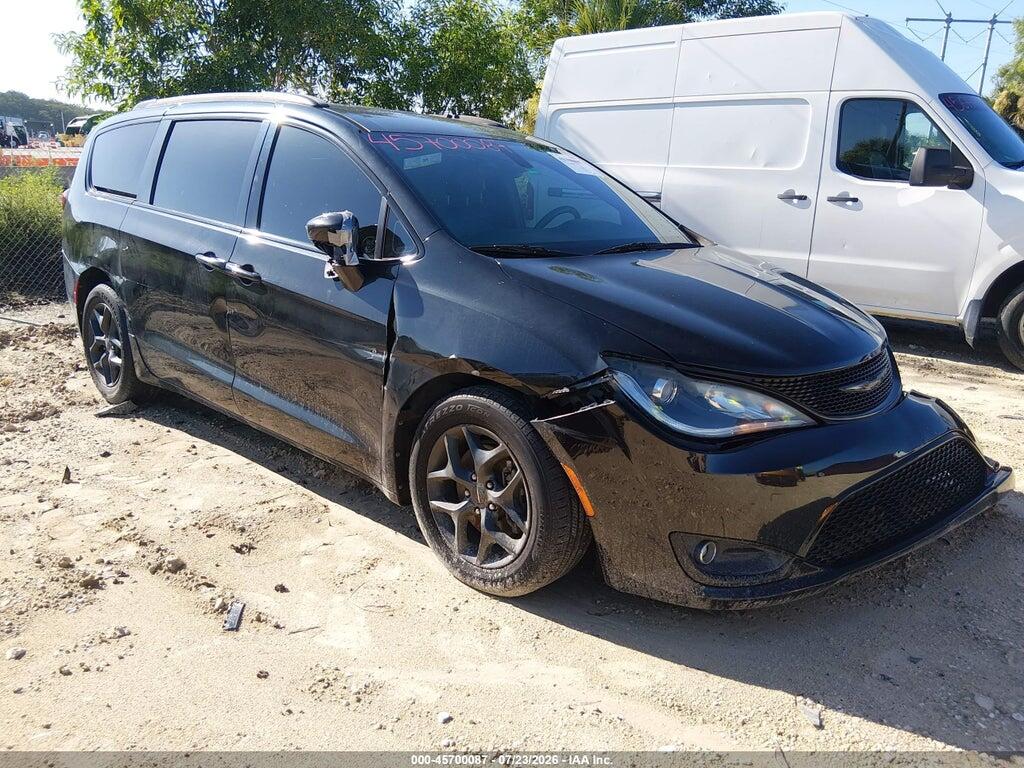 2C4RC1BG0JR237447 2018 CHRYSLER PACIFICA photo no. 1