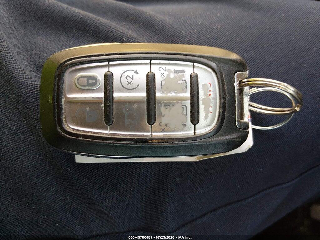 2C4RC1BG0JR237447 2018 CHRYSLER PACIFICA photo no. 11