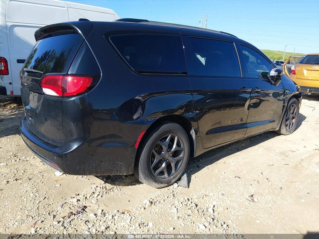 2C4RC1BG0JR237447 2018 CHRYSLER PACIFICA photo no. 4