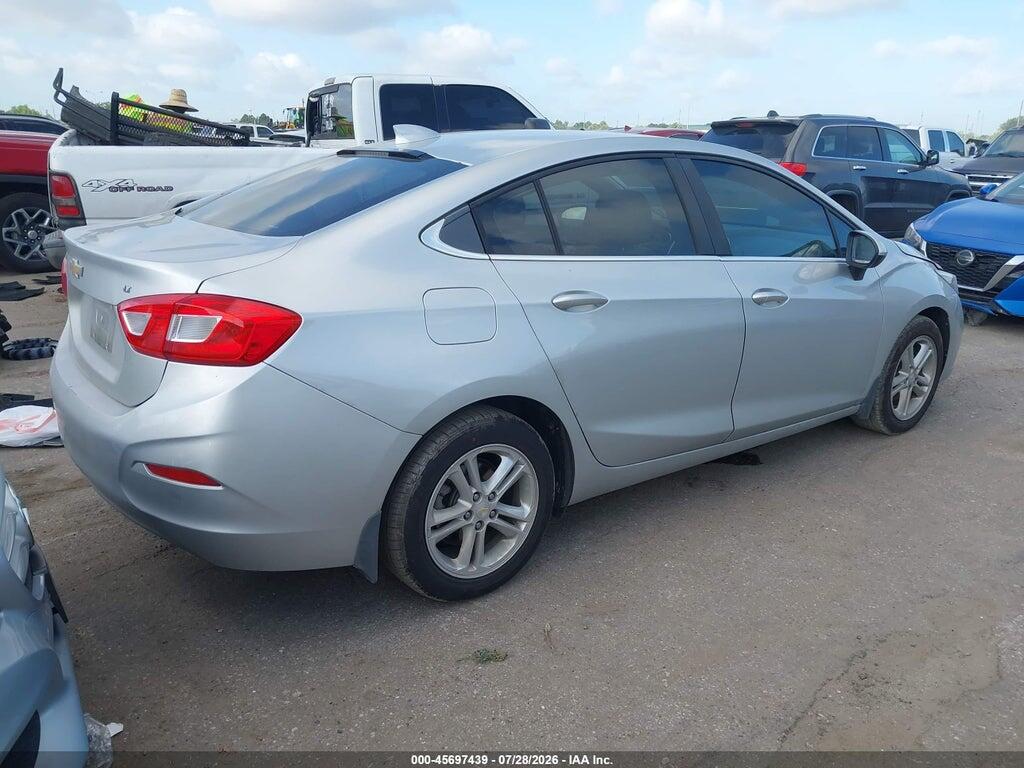1G1BE5SM3H7170940 2017 CHEVROLET CRUZE photo no. 4