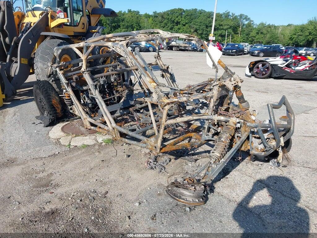 3JBVNAV44PE000693 2023 CAN-AM MAVERICK X3 MAX photo no. 1