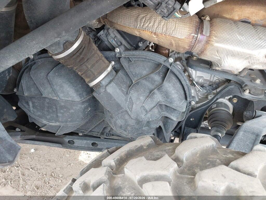 3JBACAX48PE002125 2023 CAN-AM COMMANDER MAX photo no. 9
