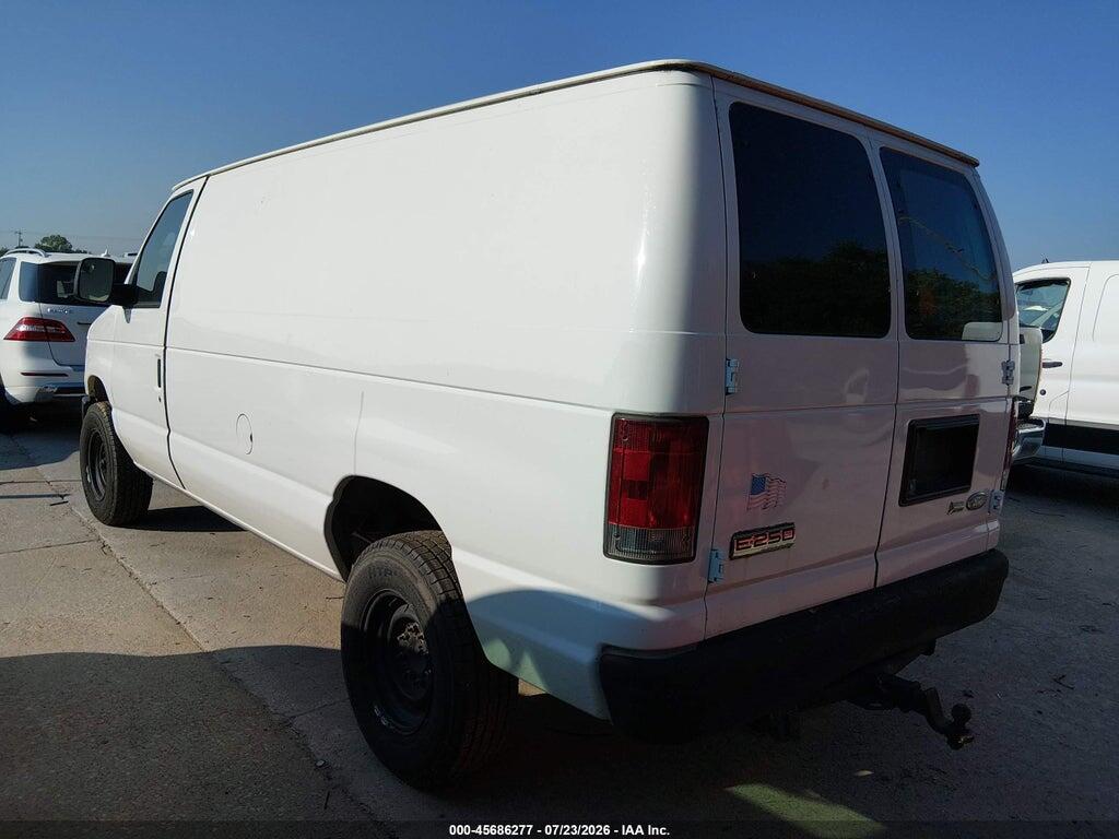 1FTNE2EW0ADA68647 2010 FORD E-250 photo no. 3