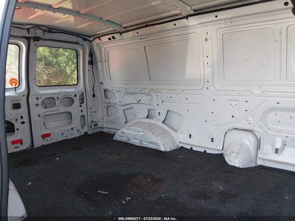 1FTNE2EW0ADA68647 2010 FORD E-250 photo no. 8