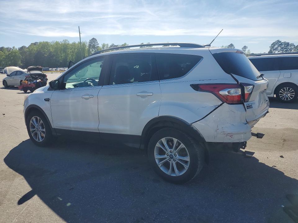 2017 FORD ESCAPE SE — Фото 2 из 13