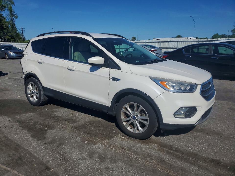 2017 FORD ESCAPE SE — Фото 4 из 13
