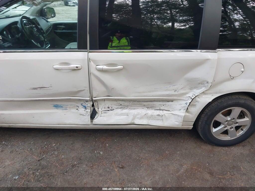 2D4RN5DG9BR718879 2011 DODGE GRAND CARAVAN photo no. 6