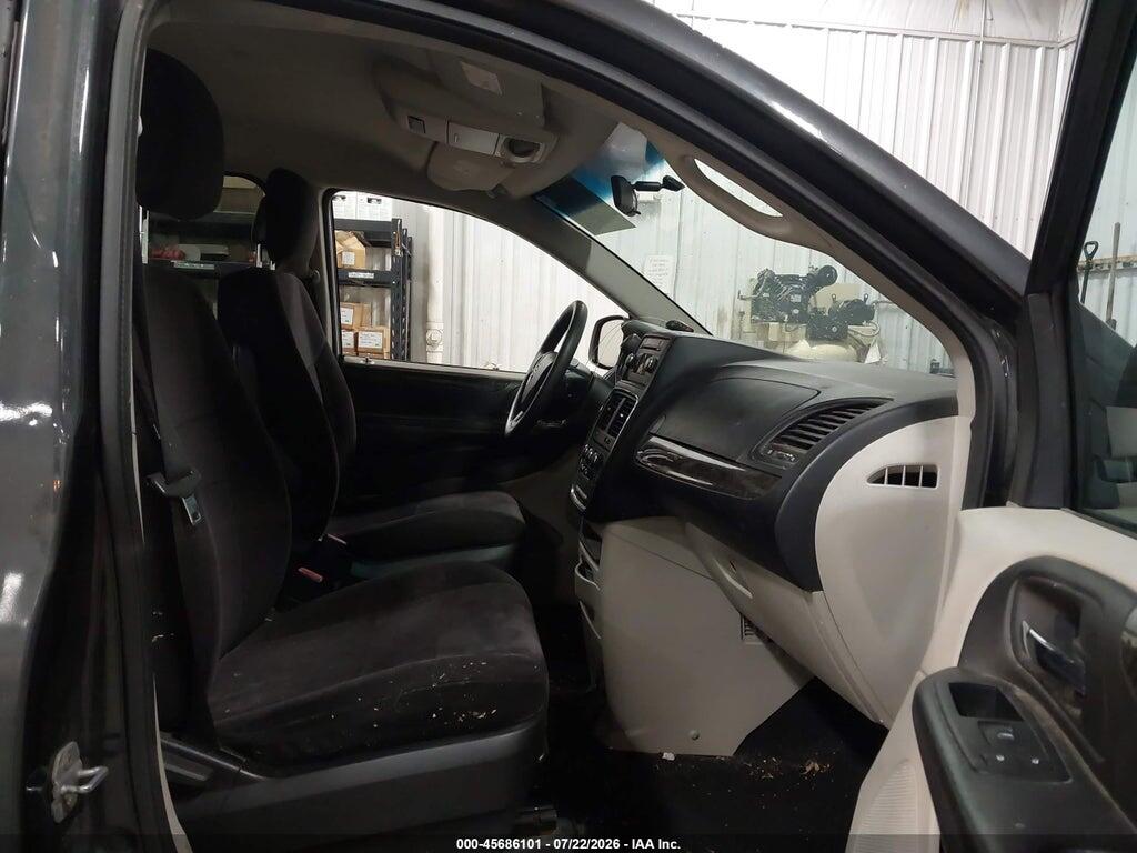2D4RN3DG2BR639798 2011 DODGE GRAND CARAVAN photo no. 5