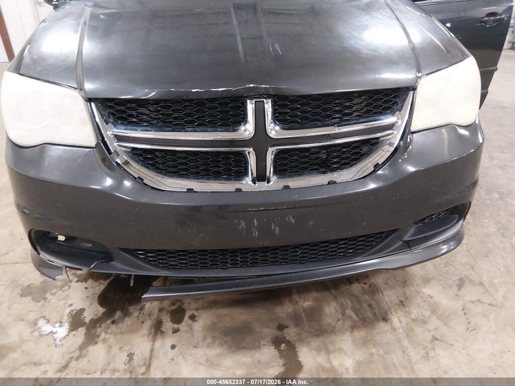 2D4RN3DG0BR700758 2011 DODGE GRAND CARAVAN photo no. 6