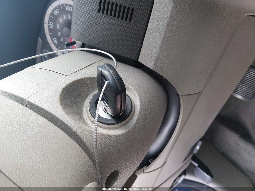 1FMCU0C70AKD34413 2010 FORD ESCAPE photo no. 11