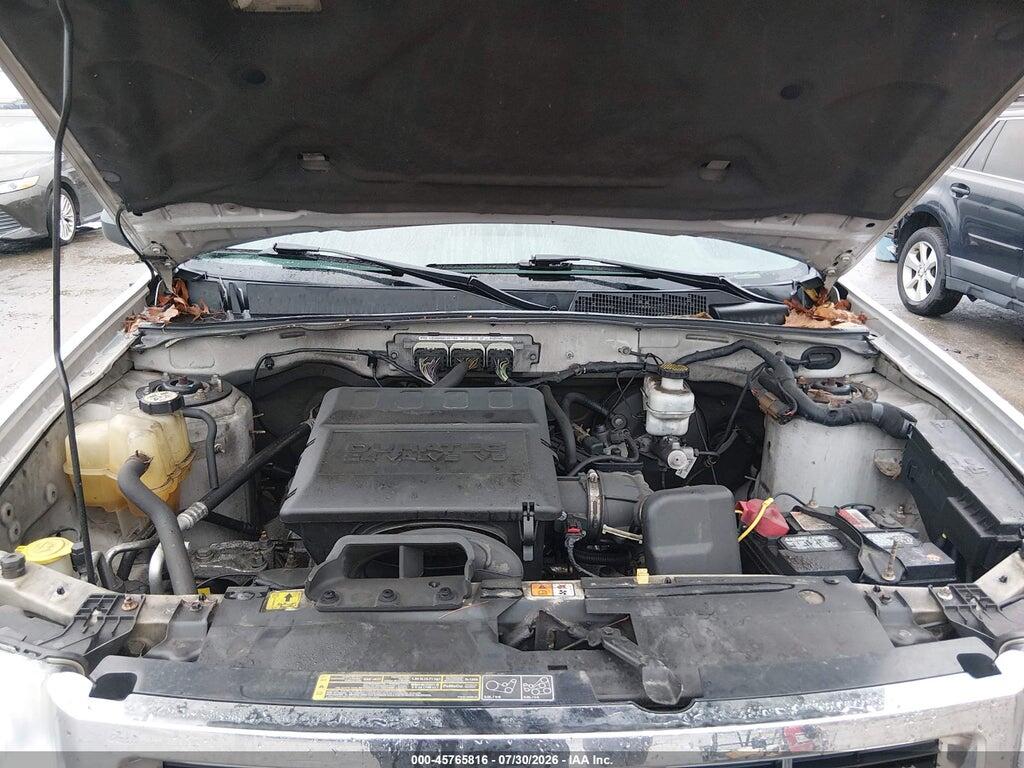 1FMCU9DG8AKC81320 2010 FORD ESCAPE photo no. 10