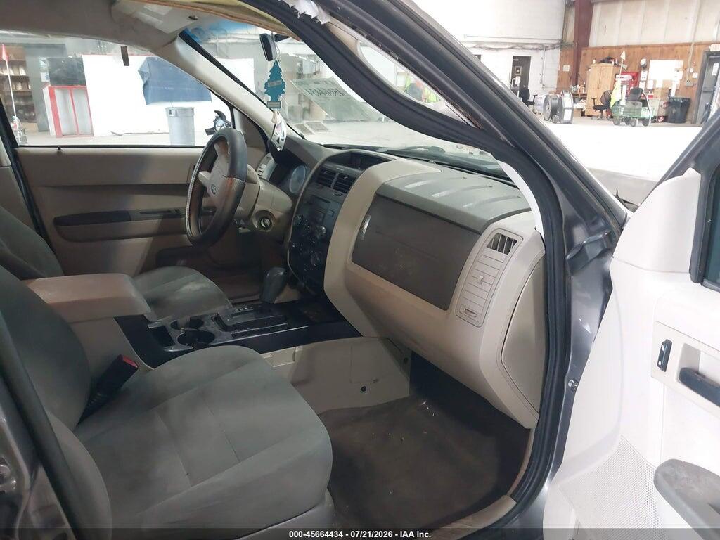 1FMCU0C72AKB18711 2010 FORD ESCAPE photo no. 5