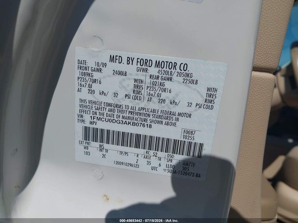 1FMCU0DG3AKB07618 2010 FORD ESCAPE photo no. 9