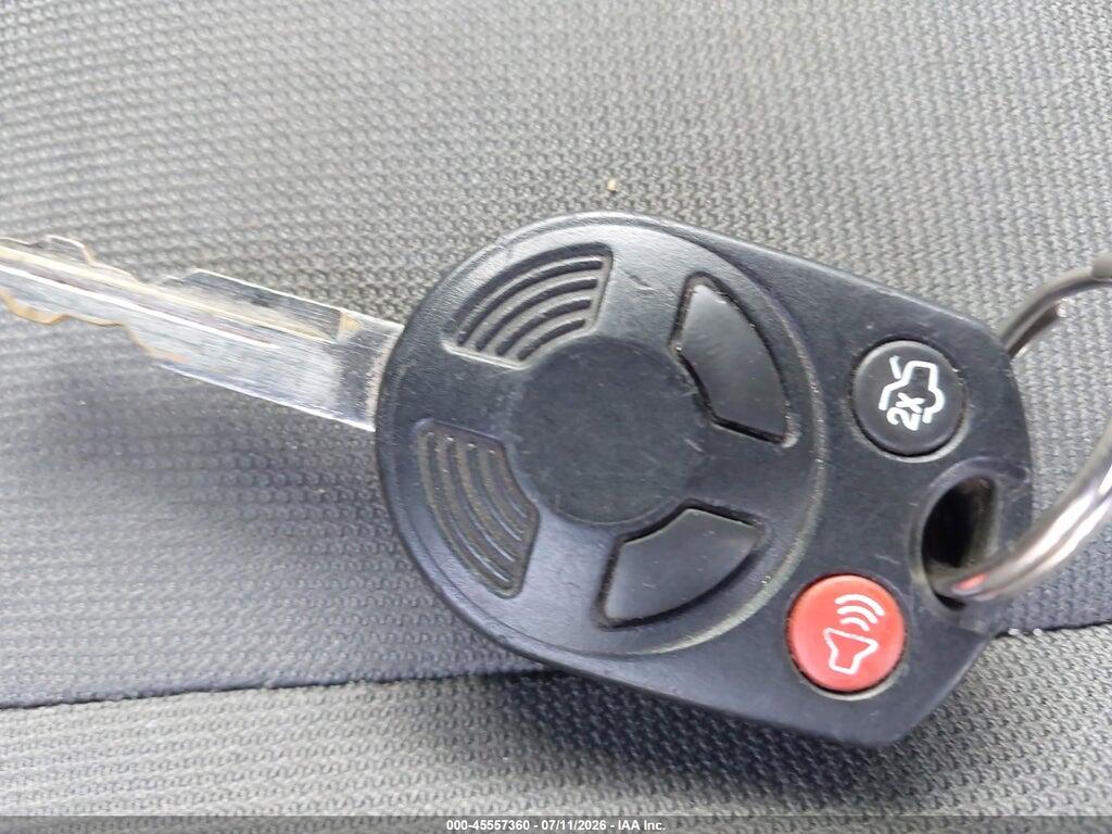 1FMCU0C72AKD31173 2010 FORD ESCAPE photo no. 11