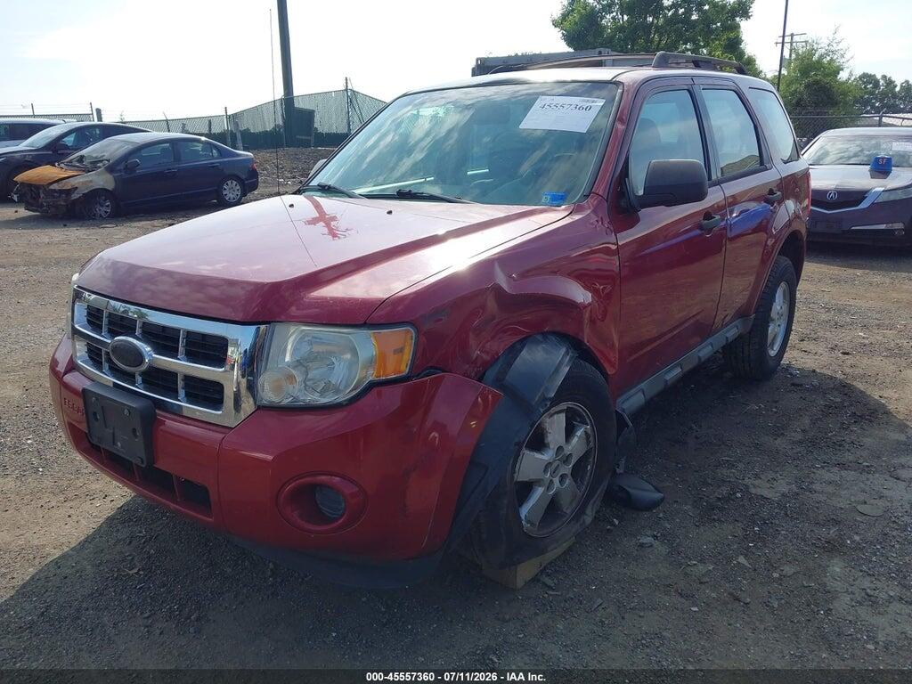 1FMCU0C72AKD31173 2010 FORD ESCAPE photo no. 2