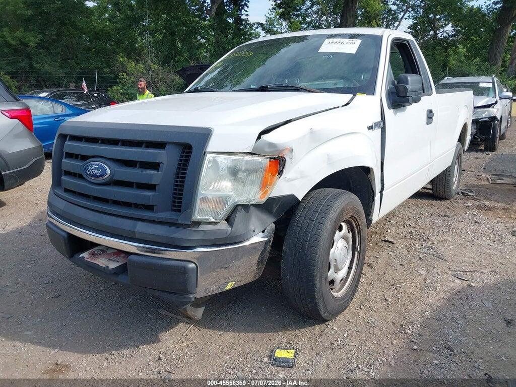 1FTMF1CW1AKC11123 2010 FORD F-150 photo no. 2