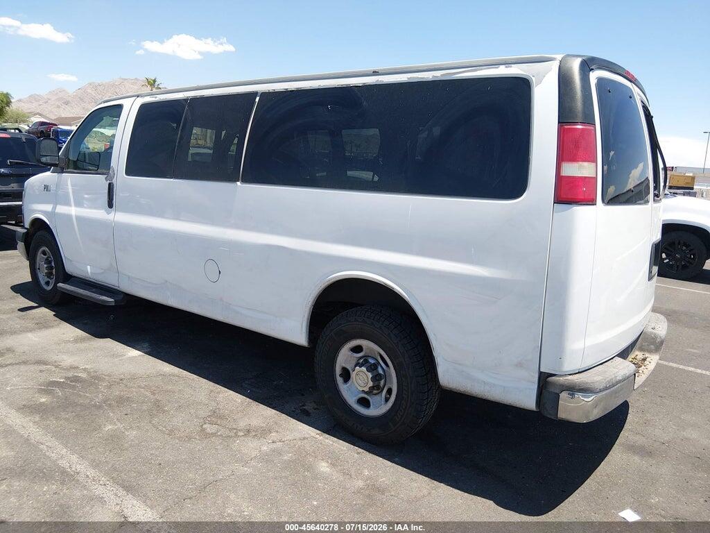 1GAZG1FG4D1107168 2013 CHEVROLET EXPRESS 3500 photo no. 3