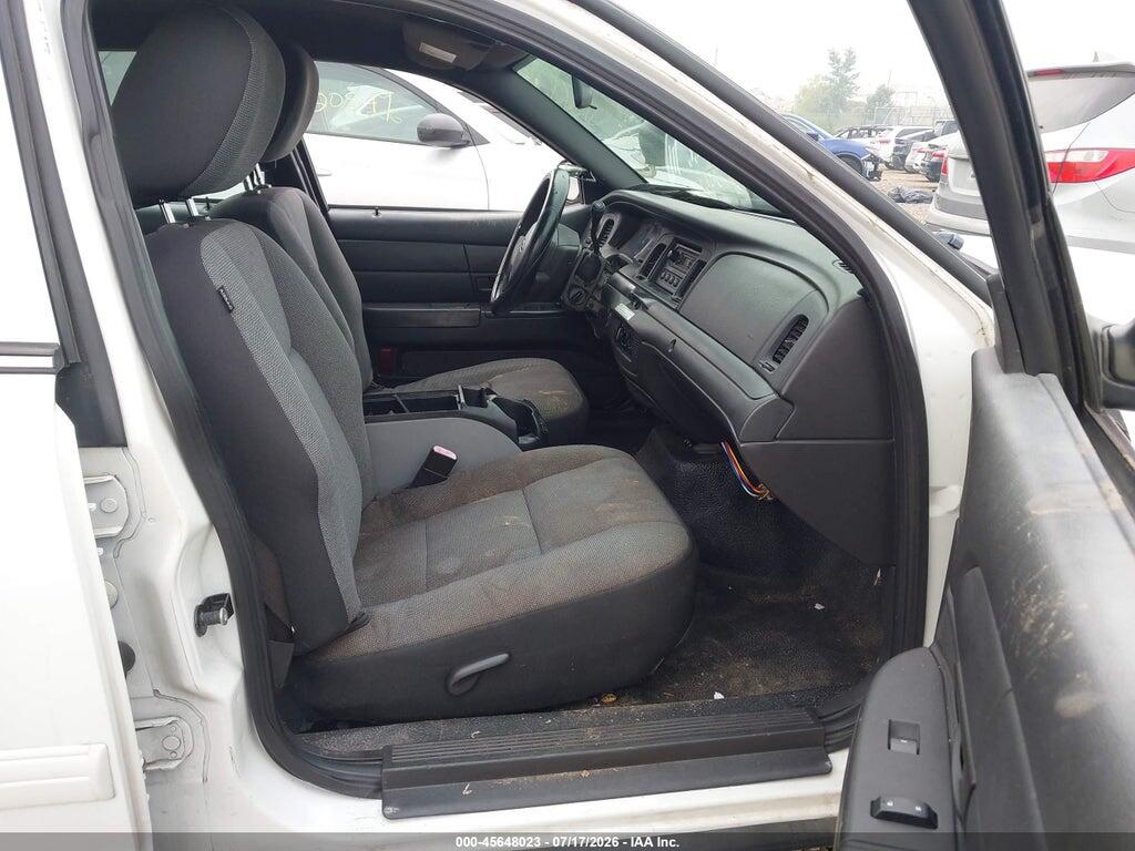 2FABP7BV4BX119556 2011 FORD CROWN VICTORIA photo no. 5
