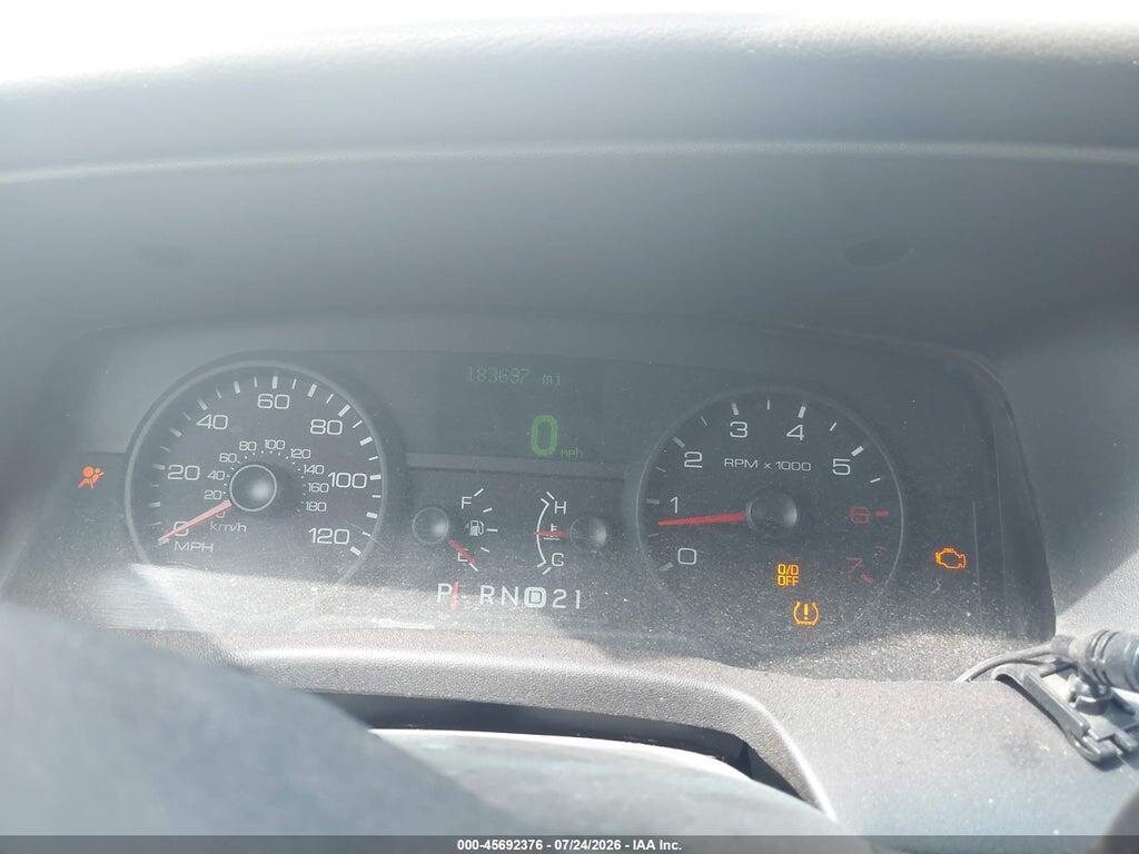 2FABP7EV2BX184174 2011 FORD CROWN VICTORIA photo no. 7