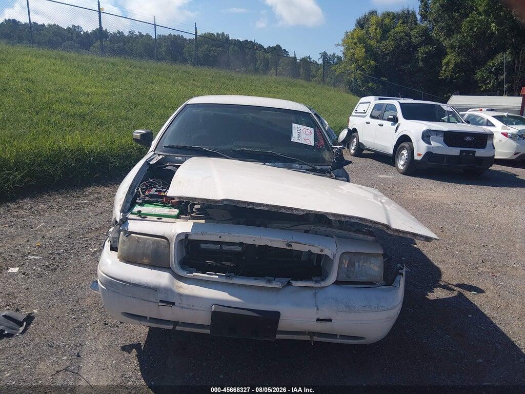 2FABP7BV1BX111138 2011 FORD CROWN VICTORIA photo no. 11