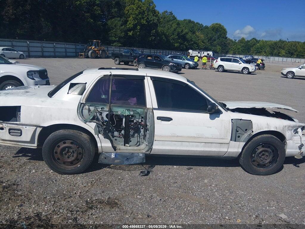 2FABP7BV1BX111138 2011 FORD CROWN VICTORIA photo no. 12