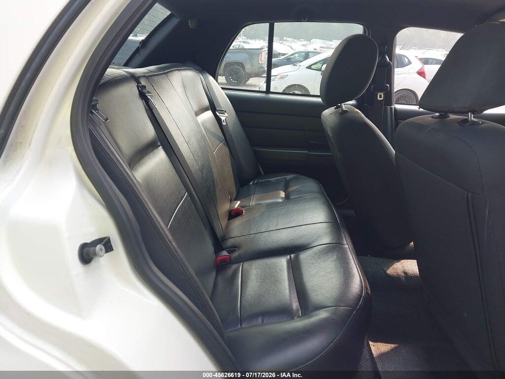 2FABP7BV2BX100584 2011 FORD CROWN VICTORIA photo no. 8