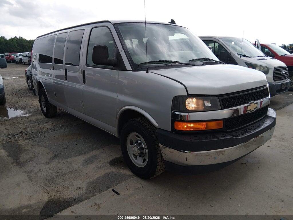 1GAZGPFG7H1301041 2017 CHEVROLET EXPRESS 3500 photo no. 1