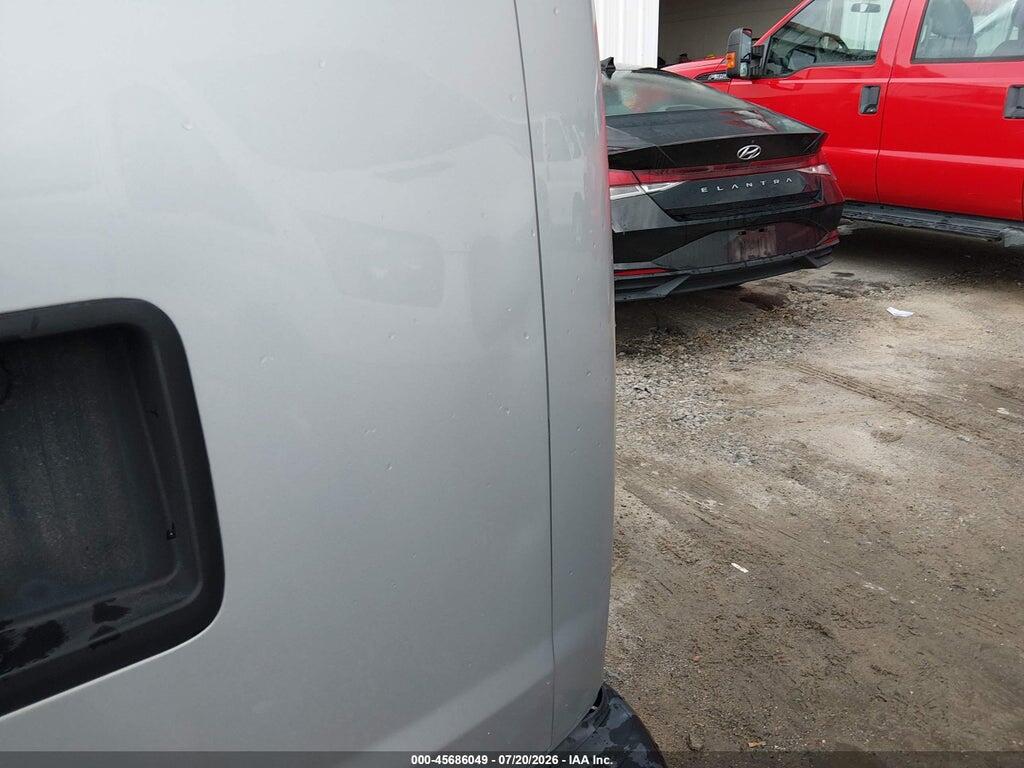 1GAZGPFG7H1301041 2017 CHEVROLET EXPRESS 3500 photo no. 6