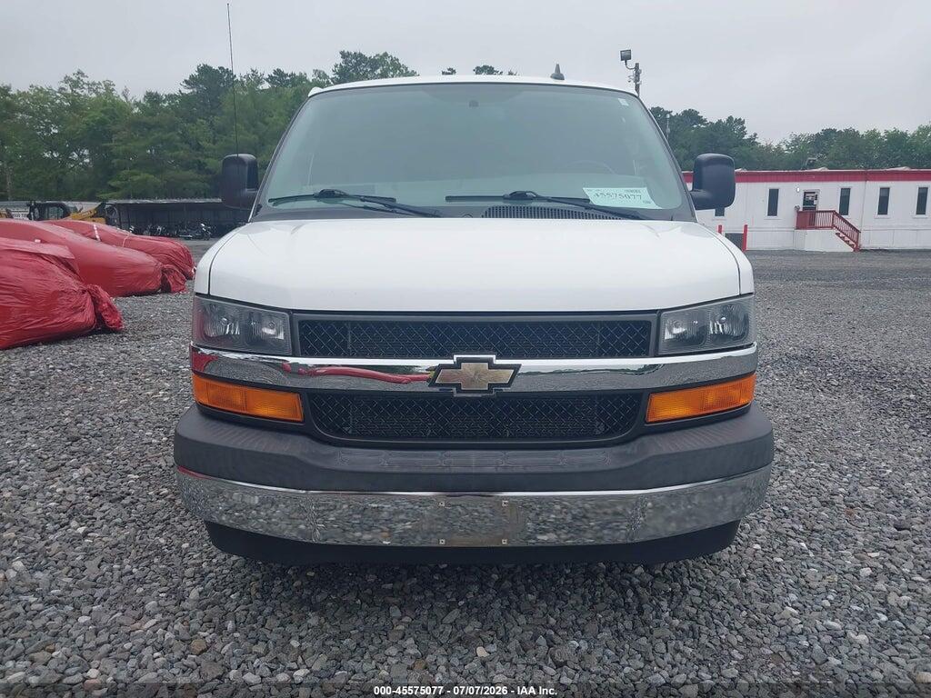 1GAZGPFF2H1272622 2017 CHEVROLET EXPRESS 3500 photo no. 12