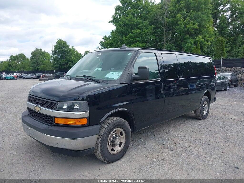 1GAZGPFF0H1274465 2017 CHEVROLET EXPRESS 3500 photo no. 2
