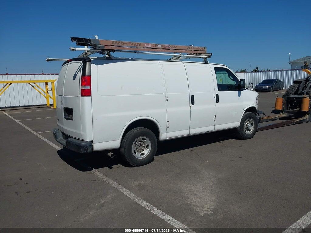 1GCWGAFF4H1100213 2017 CHEVROLET EXPRESS 2500 photo no. 4