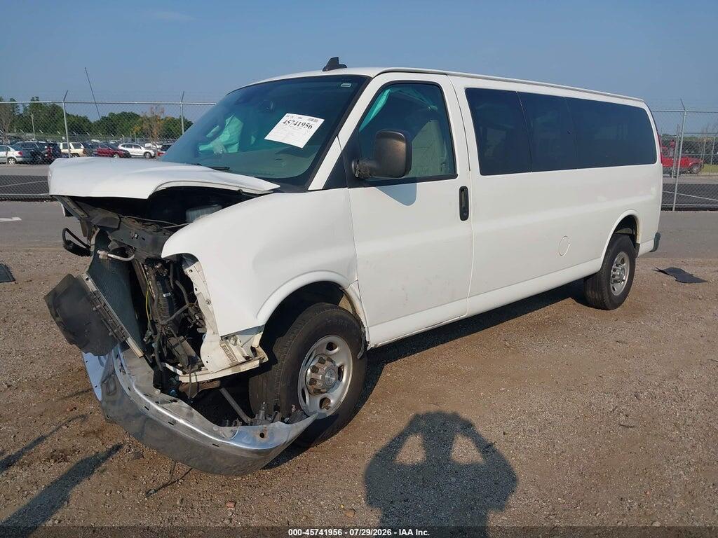 1GAZGPFG5K1151924 2019 CHEVROLET EXPRESS 3500 photo no. 2