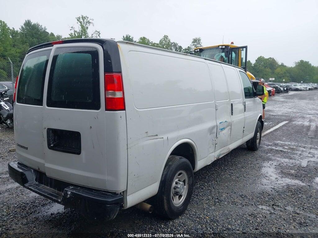 1GCWGBFP3K1168492 2019 CHEVROLET EXPRESS 2500 photo no. 4