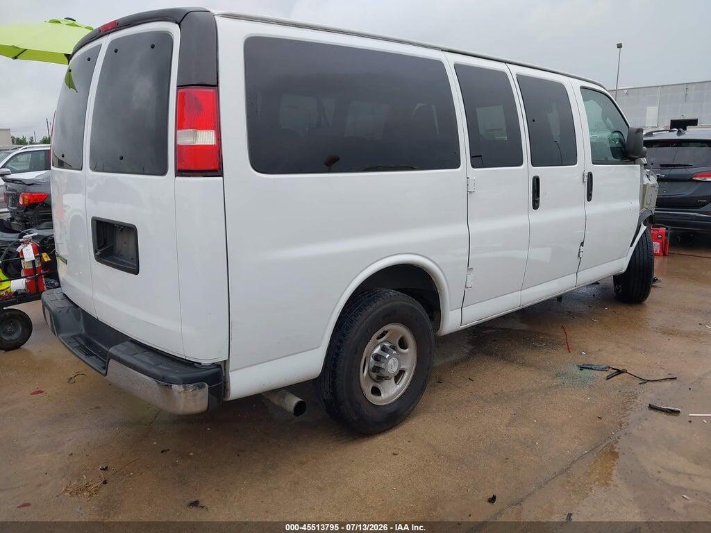1GAWGFFG9K1193509 2019 CHEVROLET EXPRESS 2500 photo no. 4