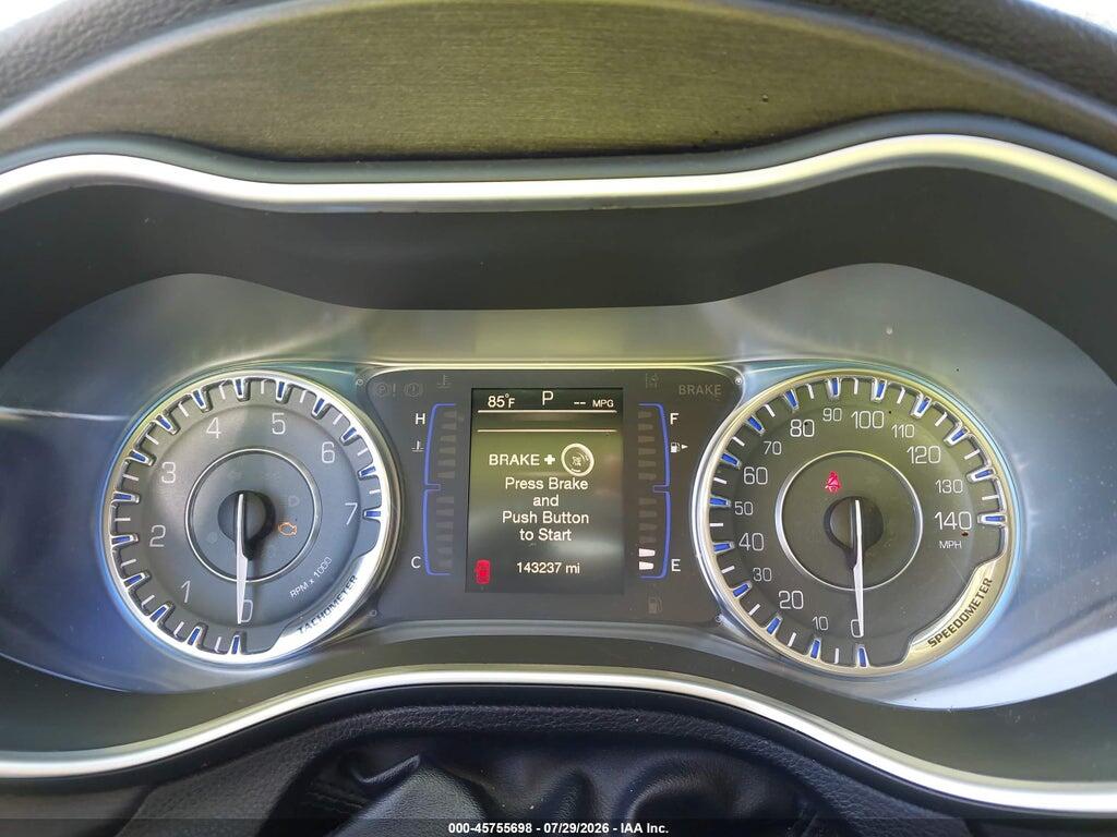 1C3CCCAB9GN103005 2016 CHRYSLER 200 photo no. 7