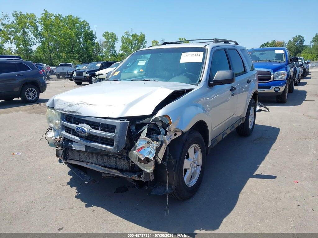 1FMCU9D78BKB11380 2011 FORD ESCAPE photo no. 2