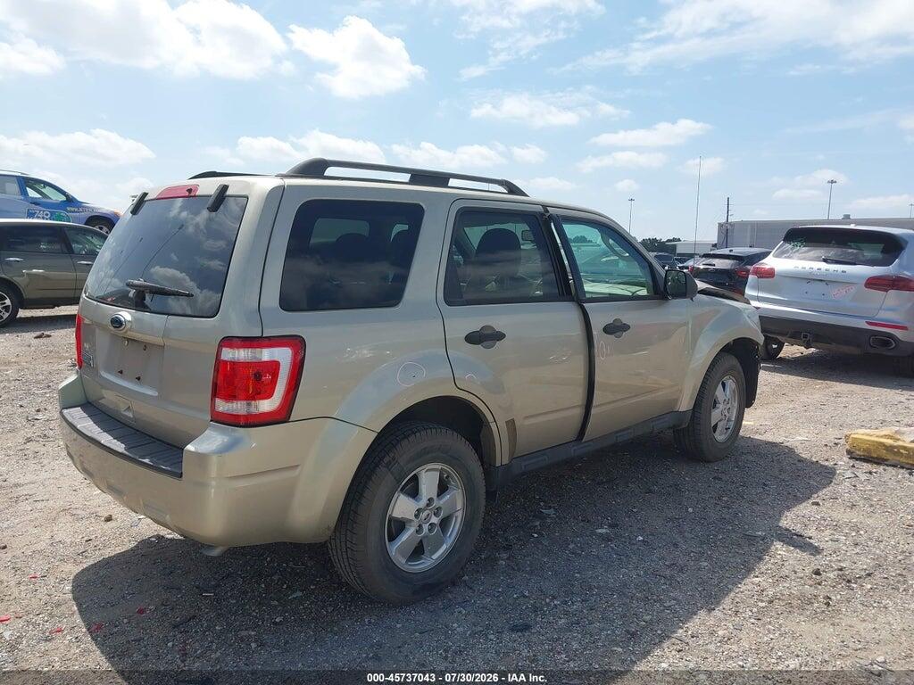 1FMCU0D72BKA27180 2011 FORD ESCAPE photo no. 4