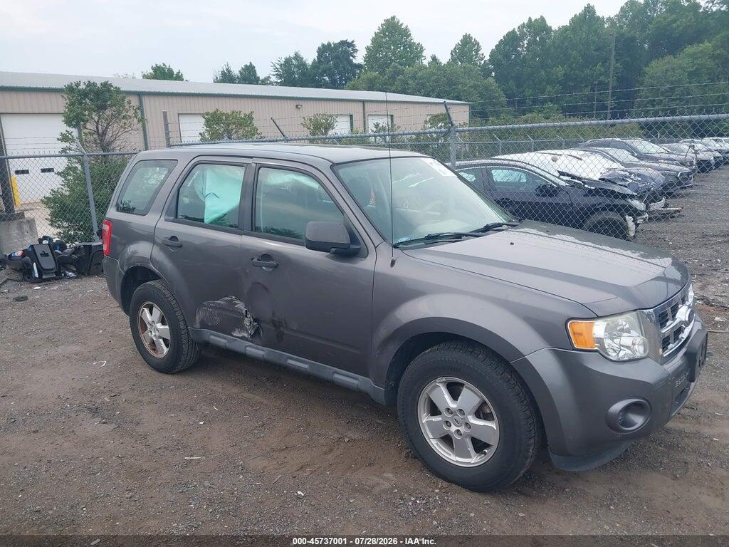 1FMCU9C74BKB70685 2011 FORD ESCAPE photo no. 1